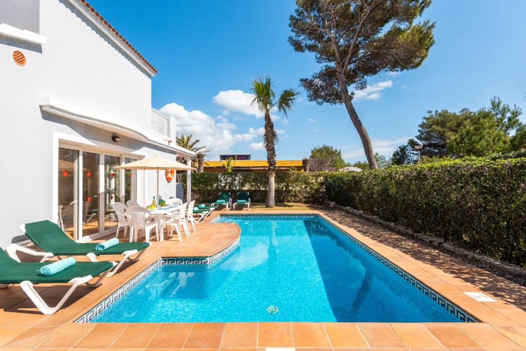 VILLA MARTA, Cala Blanca – Bijgewerkte prijzen 2022