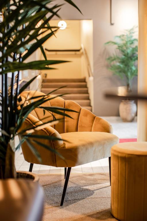 Palm Tree Hotel, Sure Hotel Collection by Best Western