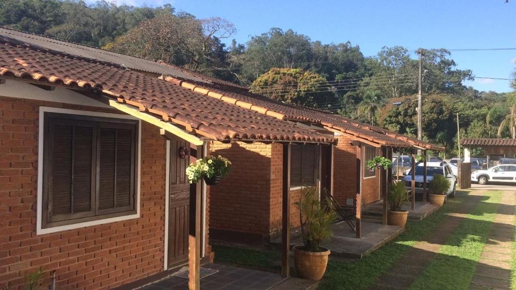  Vilarejo Penedo Chalés