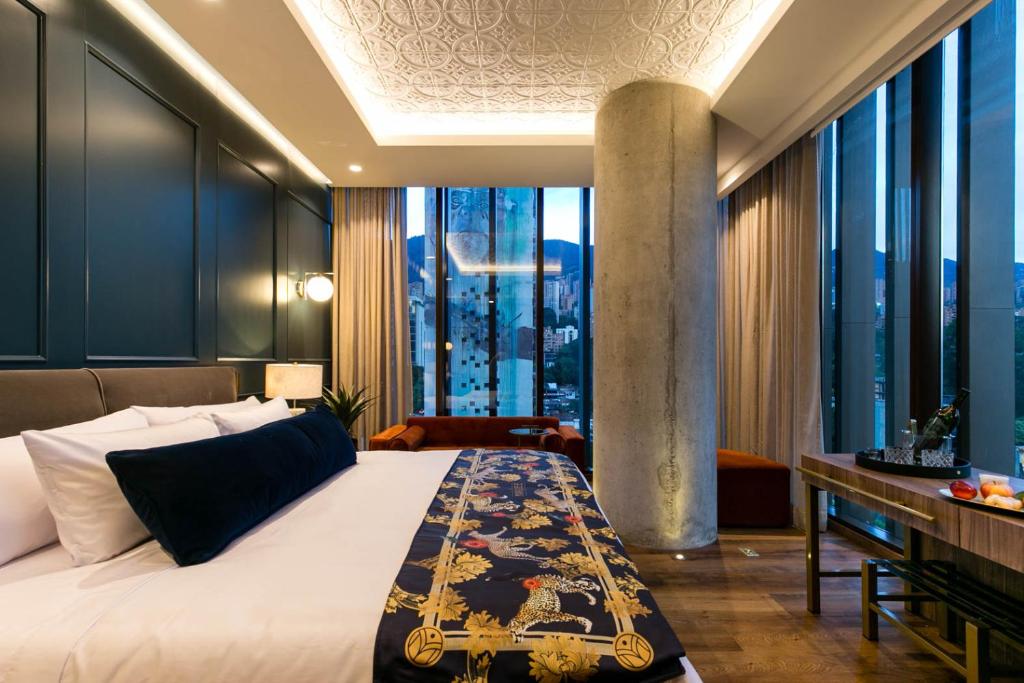 Hotel Marquee Medellín - 角王は高層ビルに位置する