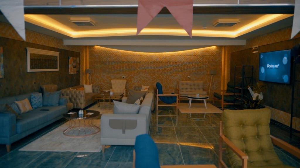 Rise Suit Otel
