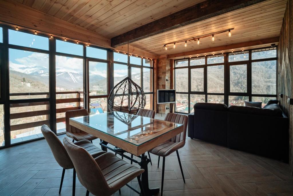 Freedom Apartaments Panoramic view 1 - отзывы и видео