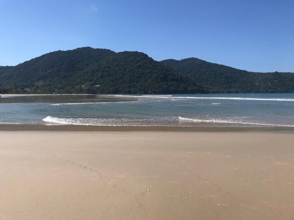  Sobrado e Casa em Ubatuba