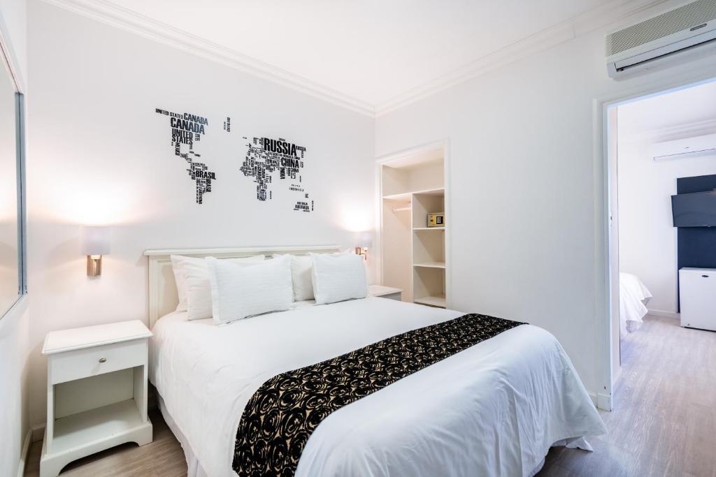 Postel nebo postele na pokoji v ubytování Hotel Romimar 3* Sup