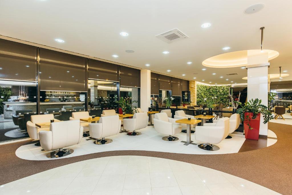 Restauracja lub miejsce do jedzenia w obiekcie Pierre Hotel