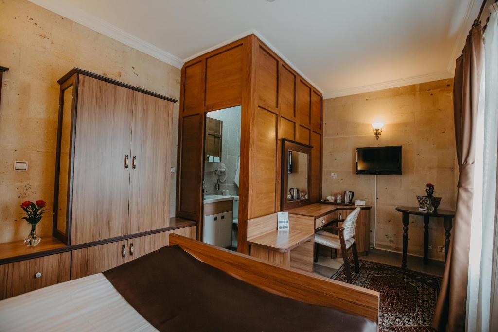 Royal Stone Houses - Goreme - 13