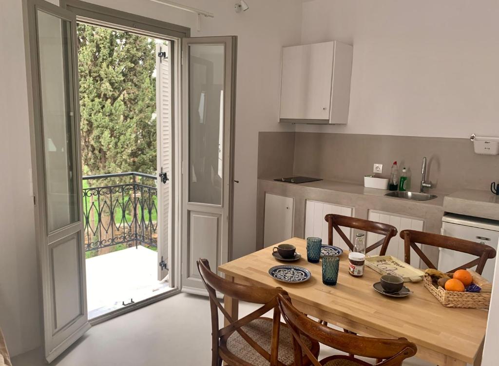 Kuchyň nebo kuchyňský kout v ubytování SORINA Beloved Rooms