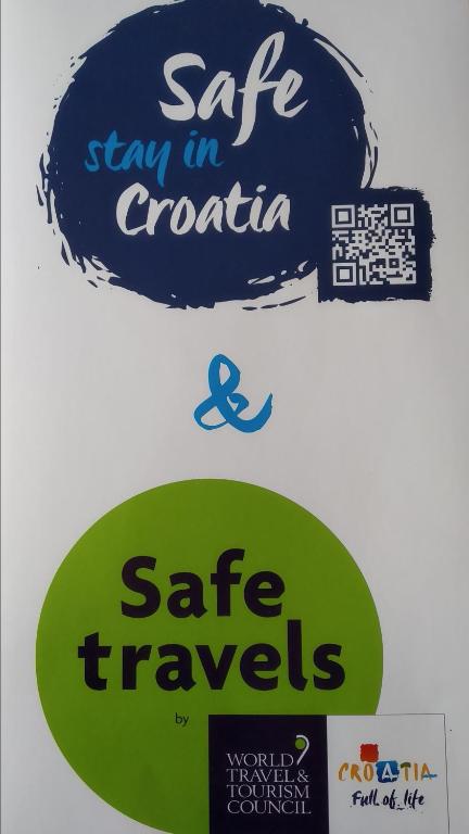 Certyfikat, podpis lub inny dokument wystawiony w obiekcie Villa Marlin