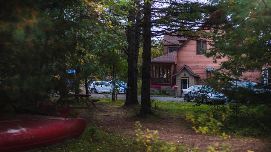 Zahrada ubytování L'Auberge Refuge du Trappeur