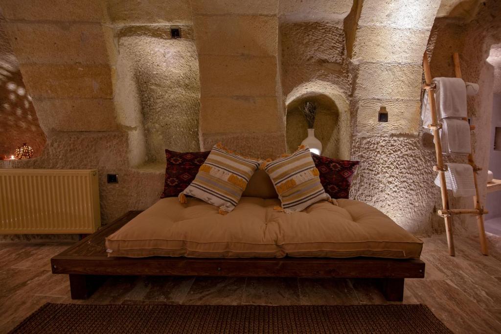 Sato Cave Hotel - 16