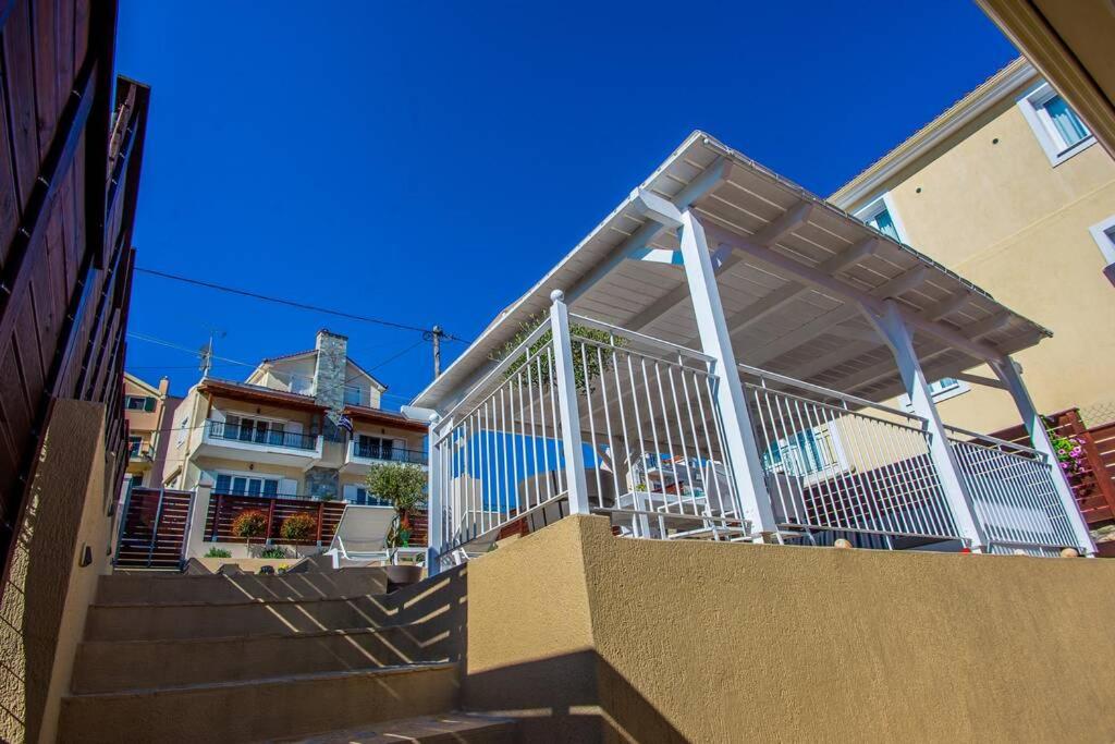 Balkon lub taras w obiekcie Avocado villa offering peace and relaxation