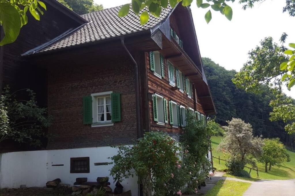Zahrada ubytování Bauernhaus mit Charme, Traumaussicht und Sauna