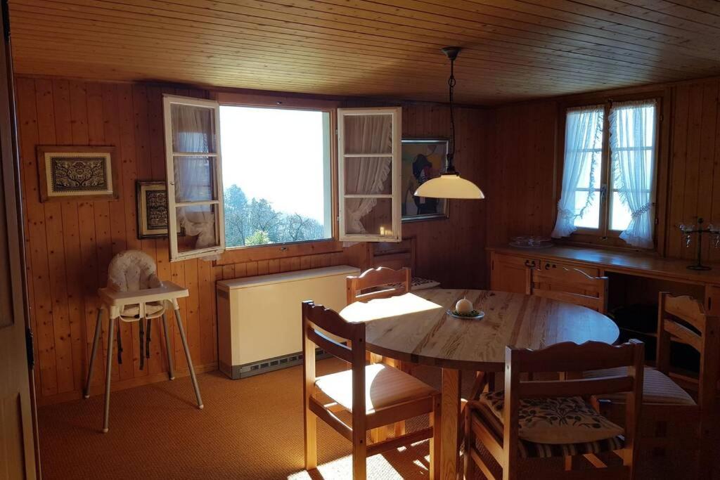Fotografie z fotogalerie ubytování Bauernhaus mit Charme, Traumaussicht und Sauna v destinaci Weggis