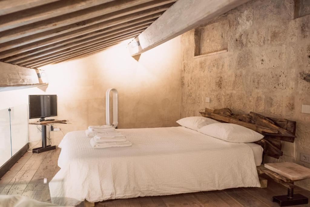 Piazza San Donato Casa Vacanze - 9