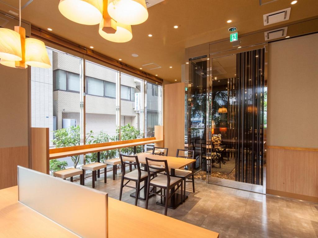 Restaurace v ubytování APA Hotel Ginza Takaracho Tokyo Eki Yaesu Minamiguchi
