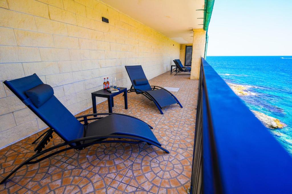 Balkon ili terasa u objektu Villa sul Mare, il mare dalla tua camera da letto