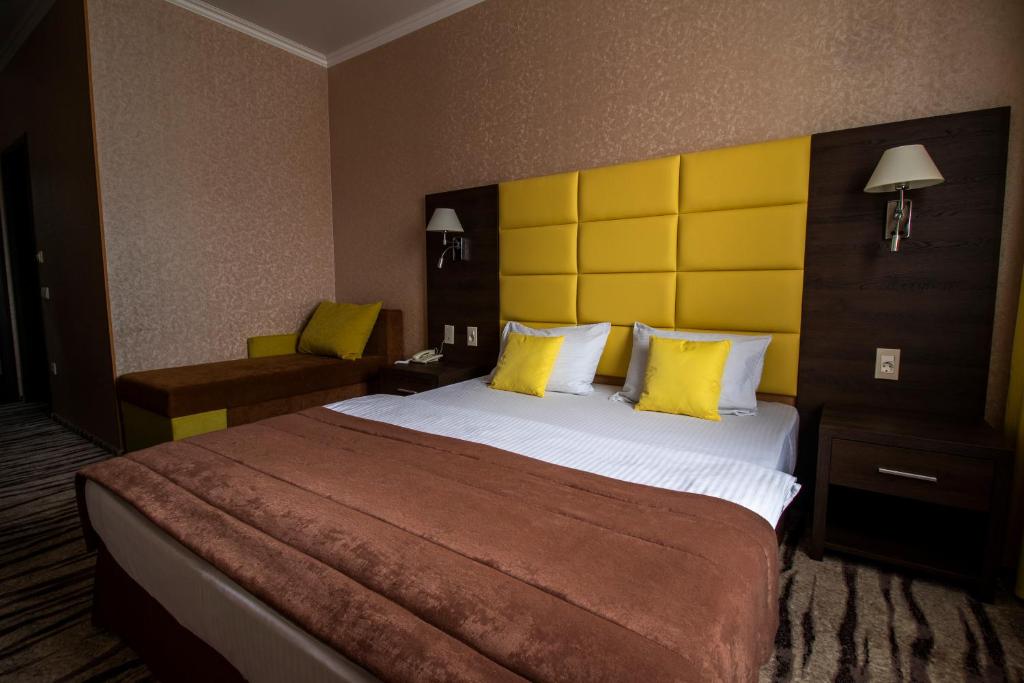 Hotel Oblaka - Superieure Drievoudige Kamer
