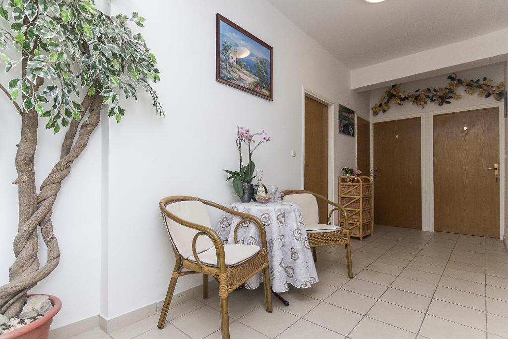 Fotografie z fotogalerie ubytování Apartments Erceg v destinaci Makarska