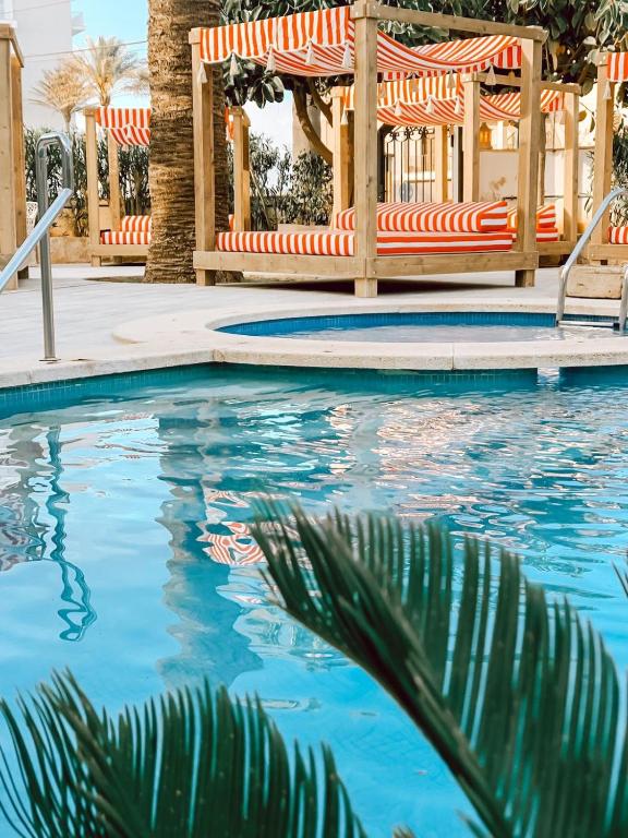 A piscina localizada em Villa Piccola by Cassai ou nos arredores