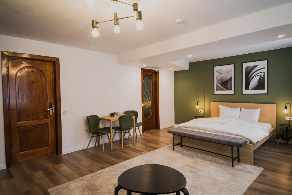 Postel nebo postele na pokoji v ubytování NORDIC Home