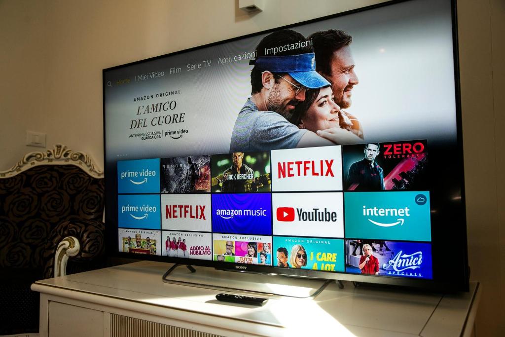 Telewizja i/lub zestaw kina domowego w obiekcie Gioviale House Pescara