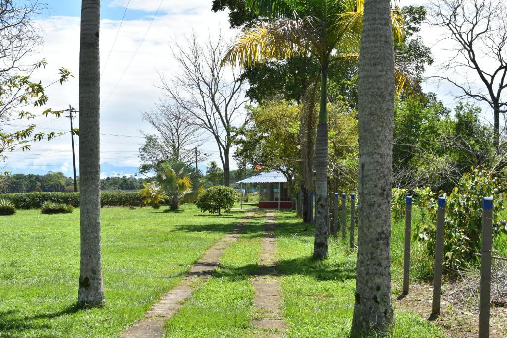 Club Bella Suiza - Carlos Ossa Escobar - Three-Bedroom Villa