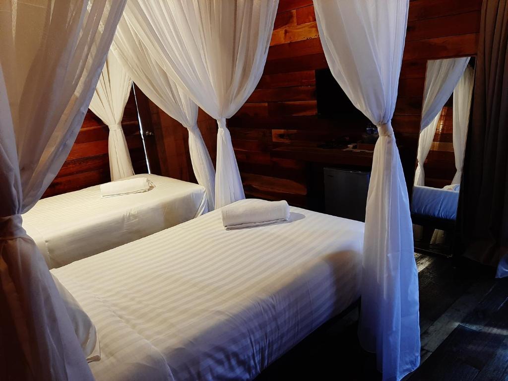 Utan Teluk Nipah - Standard Twin Room With Mountain View