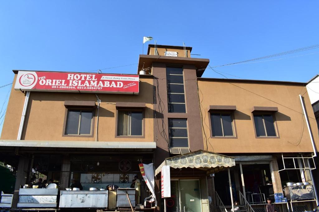 Hotel The Oriel Islamabad - Housity