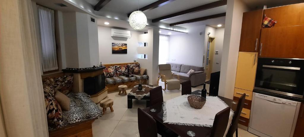 Villa "GREEN PARADISE" - Imazhi 4