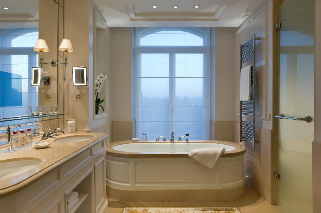 Beau-Rivage Palace - Resim 23