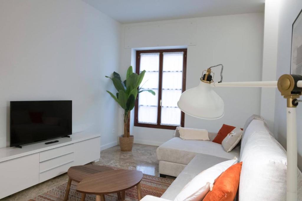 Dos Torres Exclusivos en Calle Alfonso I - Deluxe Apartment Mit Einem Schlafzimmer