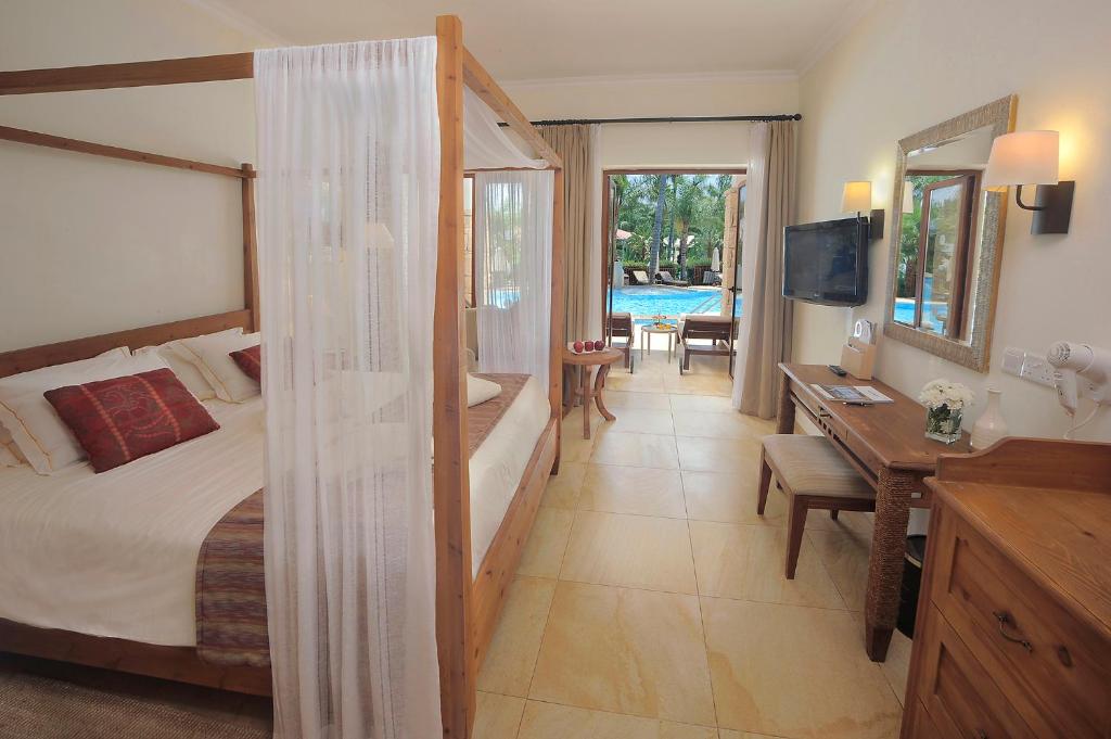 Olympic Lagoon Resort Ayia Napa - Suite Junior Nageuse De Pêcheur (plus De 18 Ans)