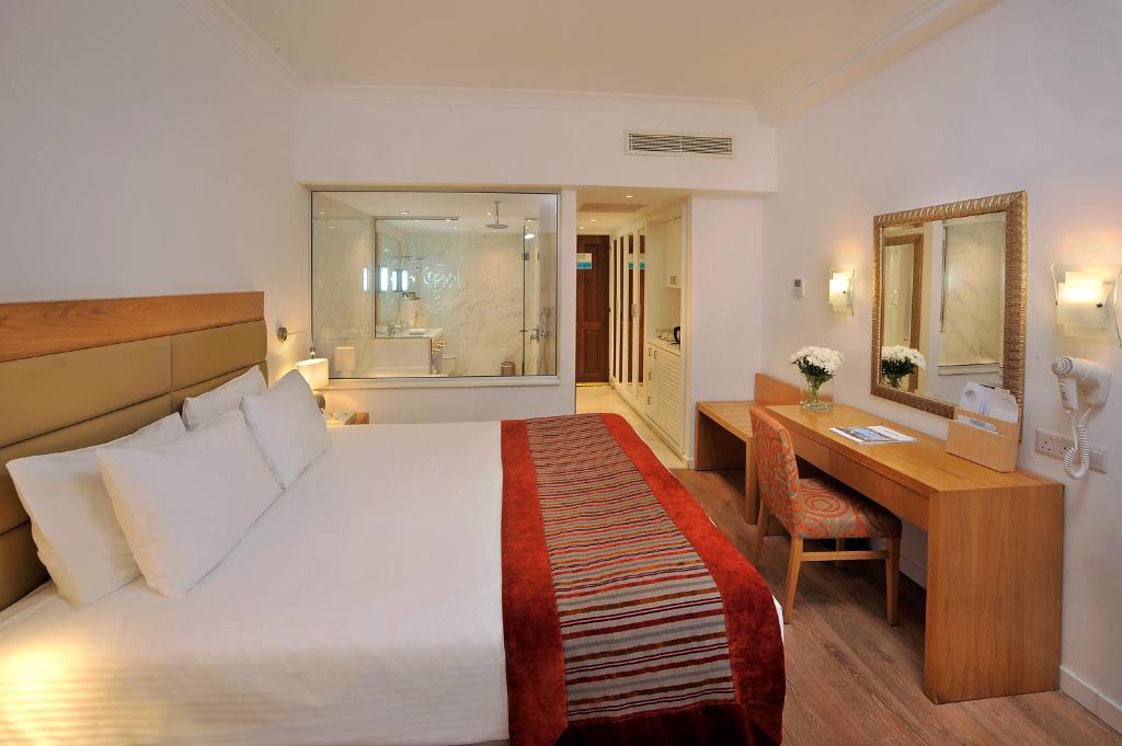 Olympic Lagoon Resort Ayia Napa - Suite De Jardin Avec Jardin Privé