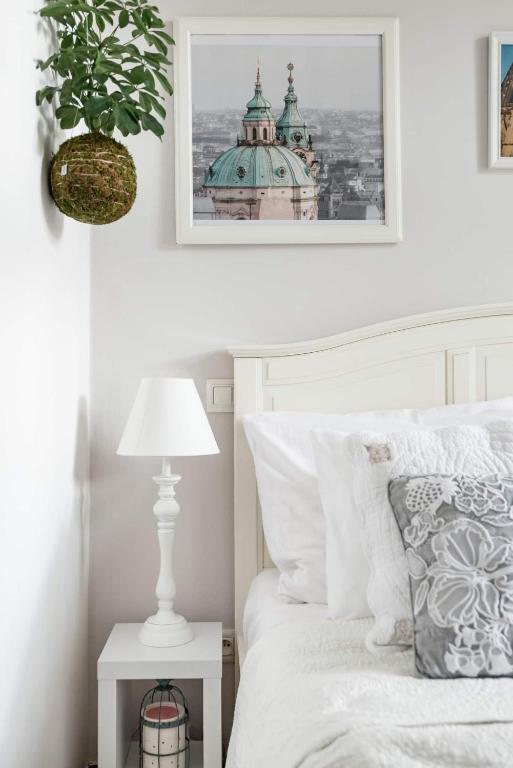 Old Town Square Apartment