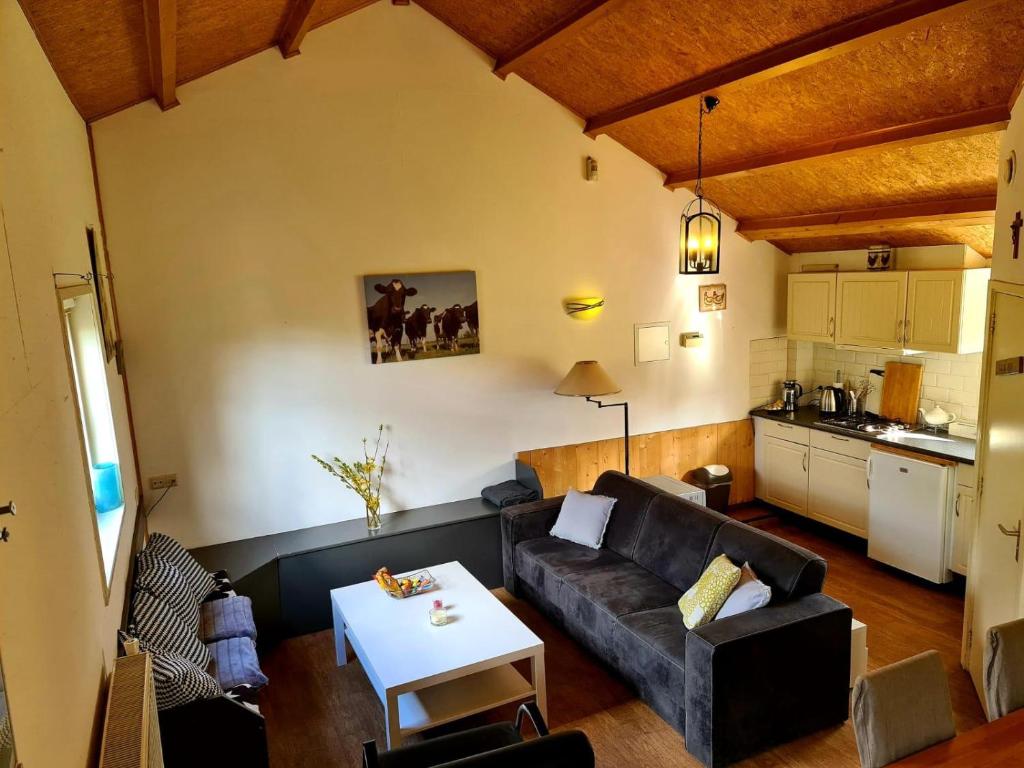 Landelijk vakantiehuisje - отзывы и видео