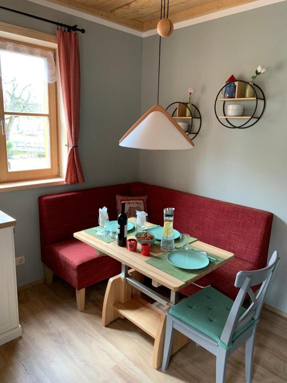 A seating area at Appartementhaus Alma