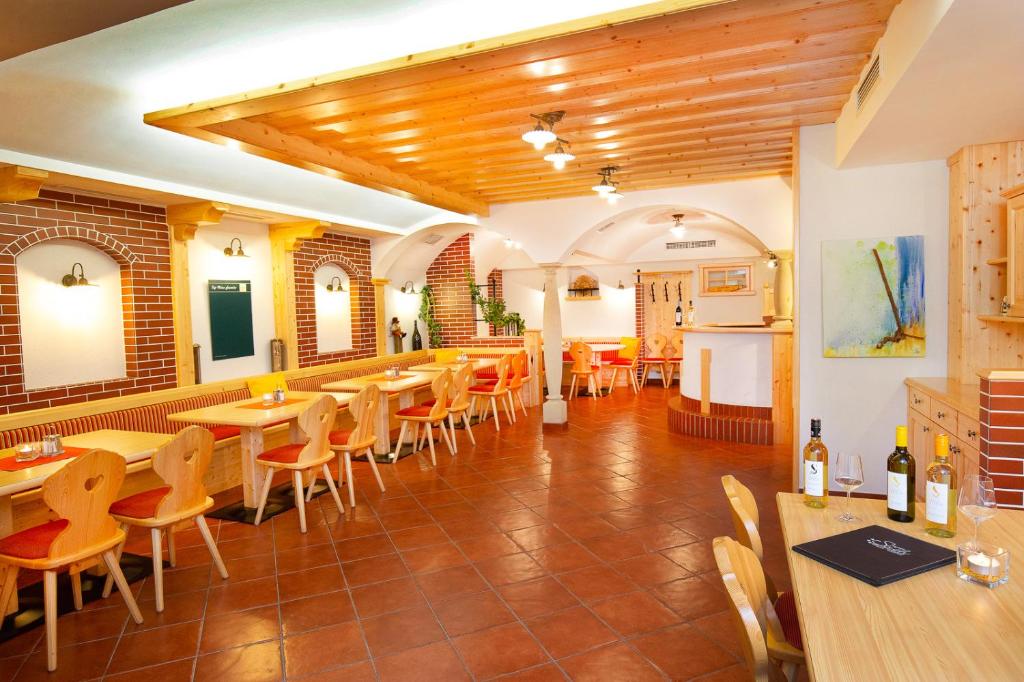 Restaurace v ubytování Hotel Stich