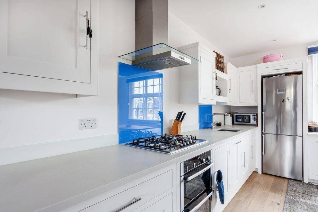 NEW - Fantastic 1bed with terrace in Fulham