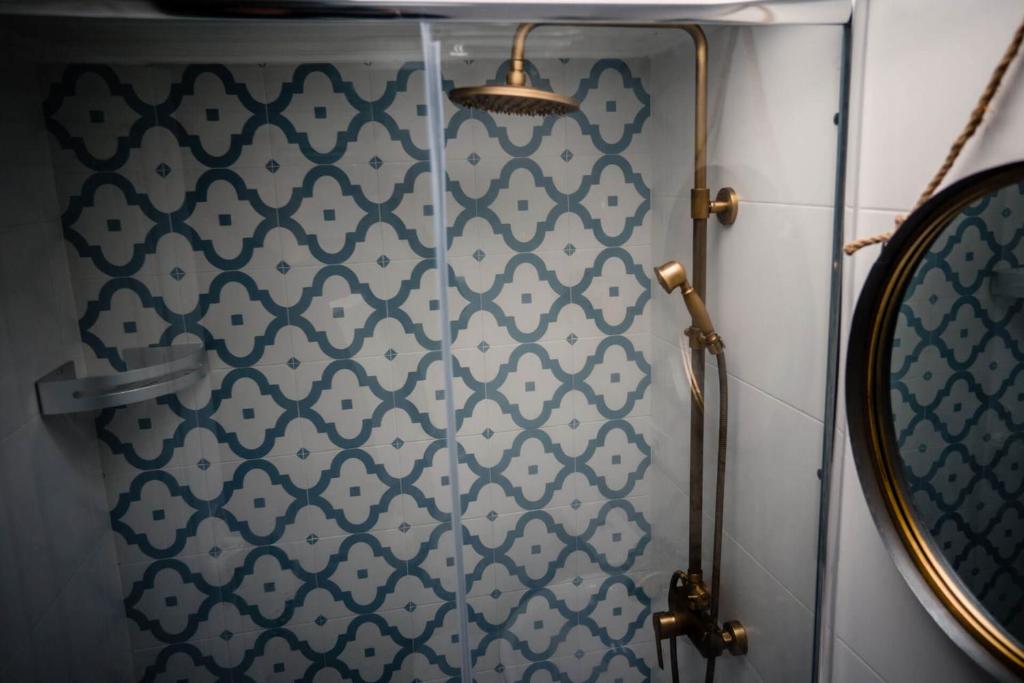A bathroom at Casa A Boleriña