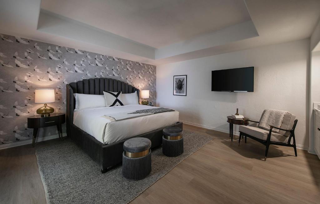 The Colony Palms Hotel and Bungalows - Adults Only - 