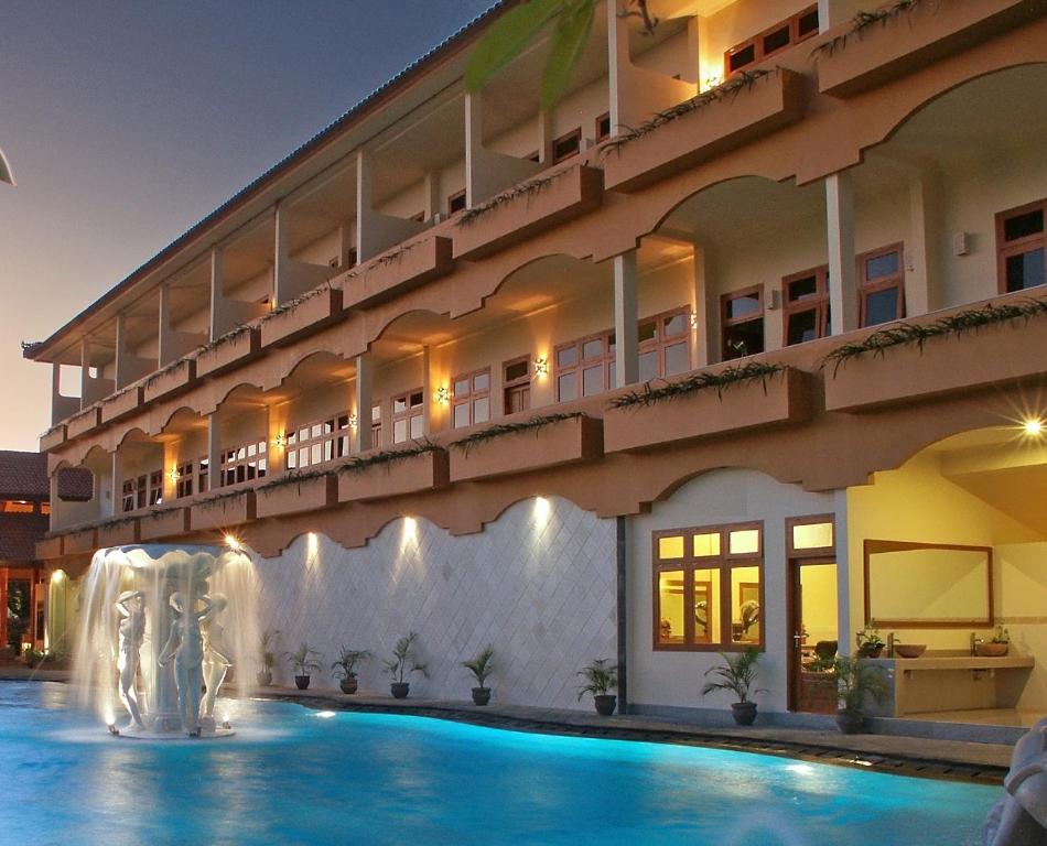 Bazén v ubytování Febri's Hotel & Spa nebo v jeho okolí