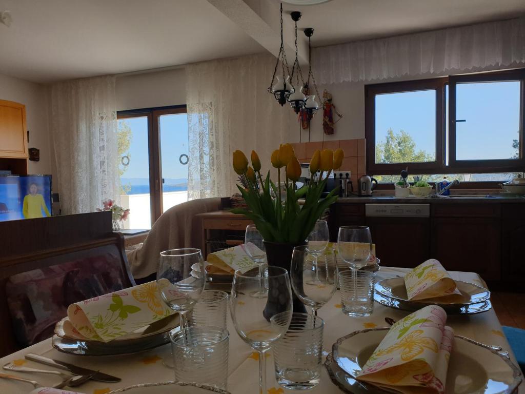 Jedlo v apartmáne alebo blízkom okolí