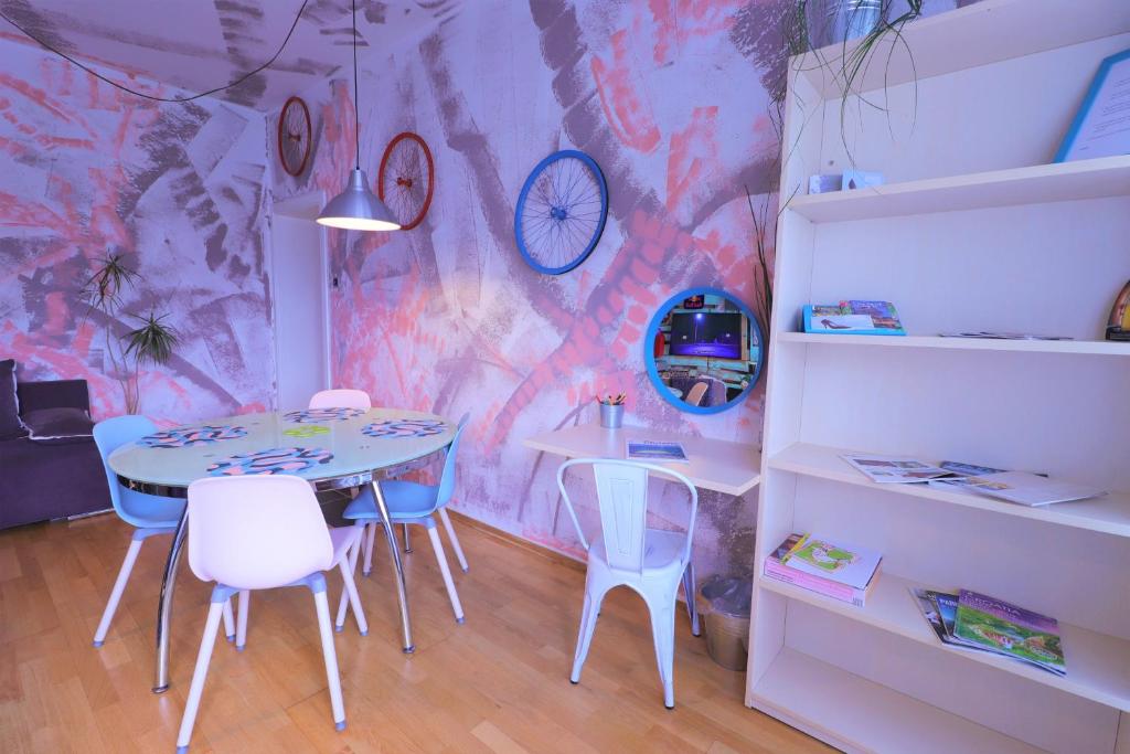 Amy apartment,centar,Netflix,speed WiFi - 10