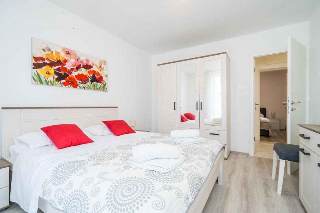 Postel nebo postele na pokoji v ubytování Apartment Cvjetković