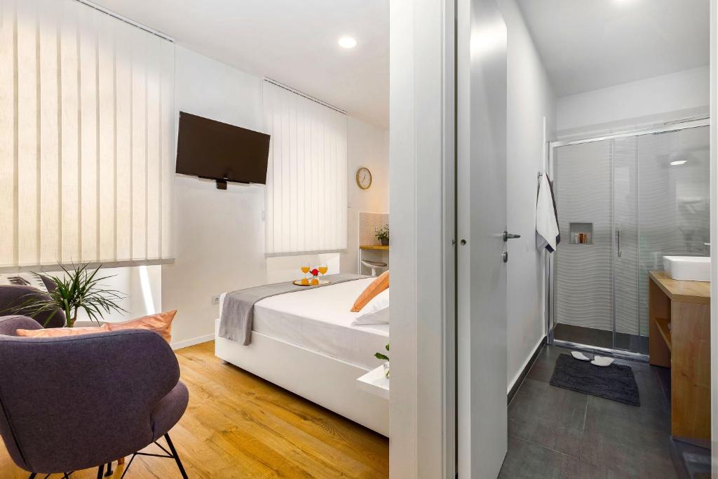 Rijeka Apartments TERRA I & II - Deluxe King Studio