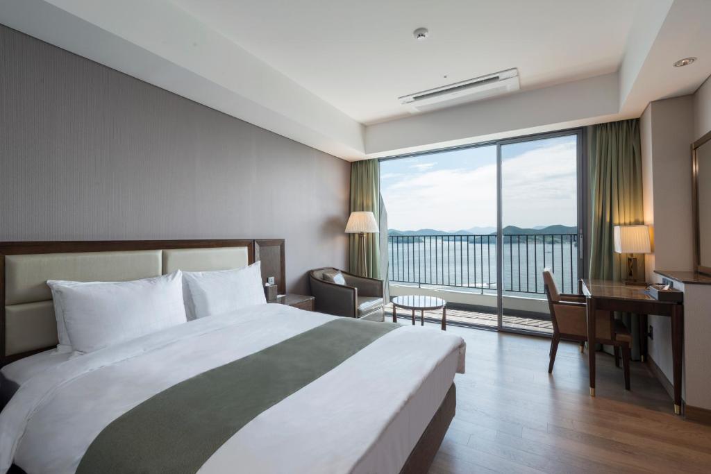 Foto de la galería de Stanford Hotel&Resort Tongyeong en Tongyeong