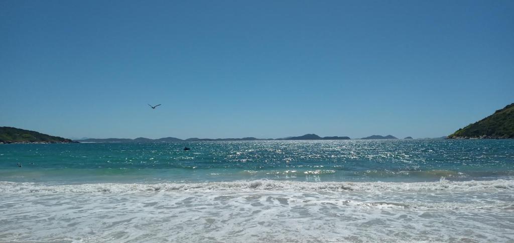  COBERTURA DUPLEX NA PRAINHA ARRAIAL DO CABO