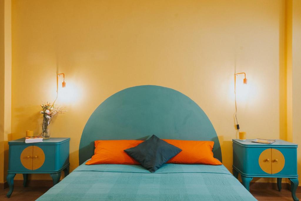 Postel nebo postele na pokoji v ubytování Habari We Dorm