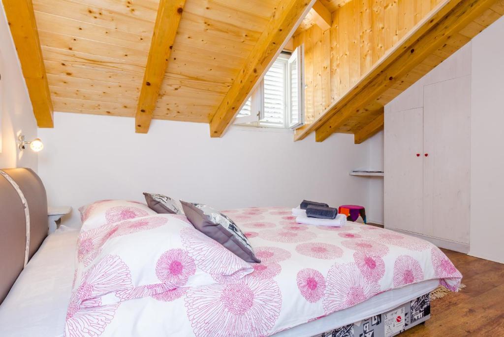 Posteľ alebo postele v izbe v ubytovaní Guest House Nikolina
