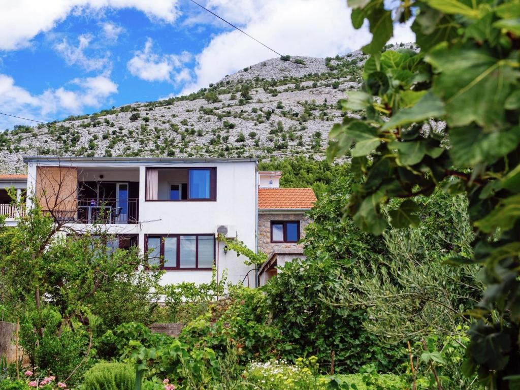 Apartment by Adriatic near Paklenica Park